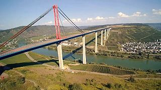 Germania, un ponte che fa discutere