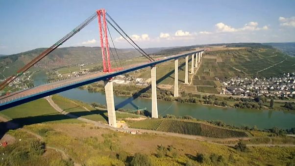 Germania, un ponte che fa discutere Germania, un ponte che fa discutere