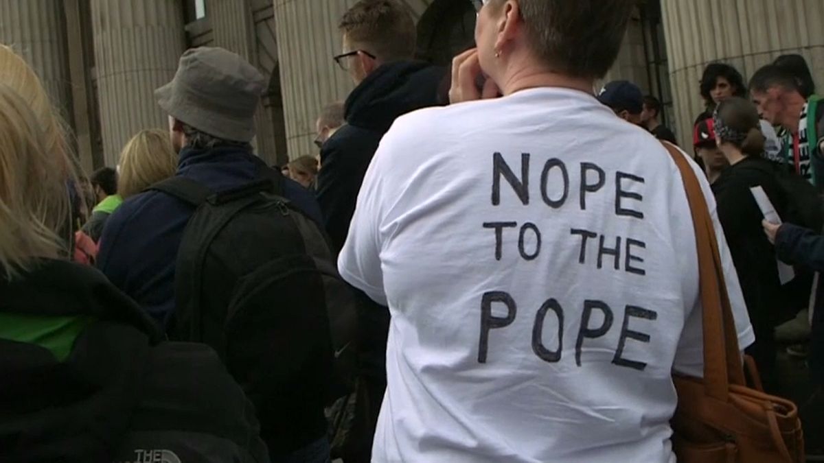 Irlanda despede-se do Papa Francisco com manifestações e críticas