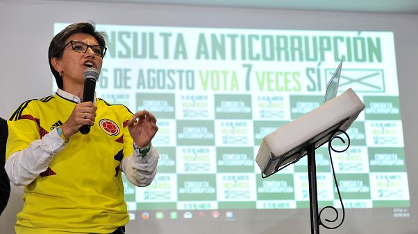 Los colombianos dicen 'no' a la corrupción en referéndum Los colombianos dicen 'no' a la corrupción en referéndum