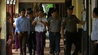 تأجيل إصدار الحكم على صحفيين من رويترز في ميانمار "بسبب مرض القاضي"