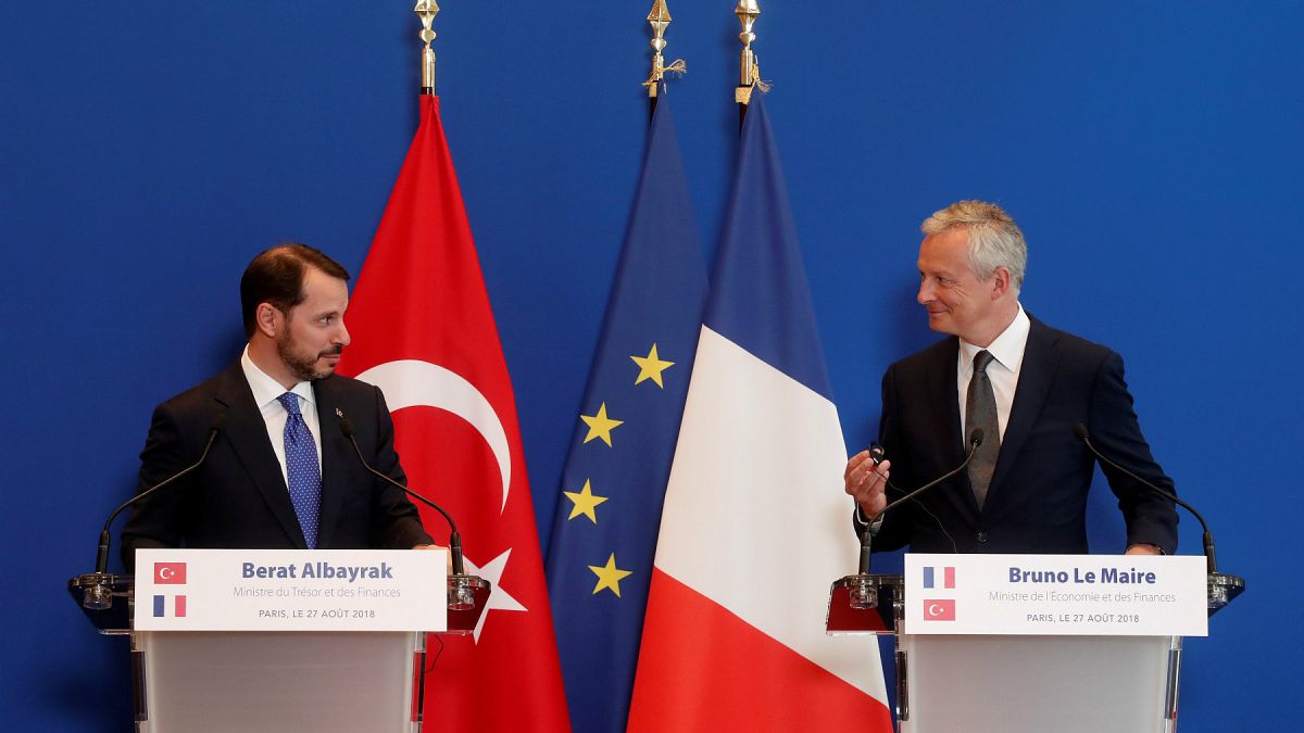 Bakan Albayrak'tan Fransa'da AB ile ilişkilerde yeni dönem mesajı