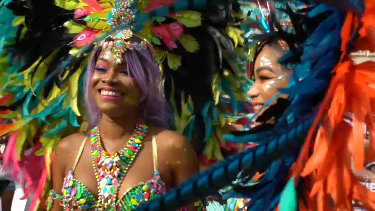 London stages Notting Hill Carnival, Europe's biggest street party