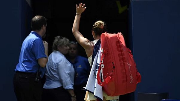 Fez-se história pelas piores razões: Número um do ténis eliminada na estreia do Open dos EUA Fez-se história pelas piores razões: Número um do ténis eliminada na estreia do Open dos EUA