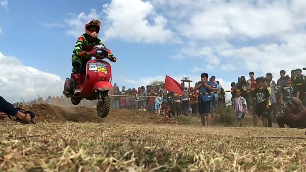 Vespa-fanok fesztiválja Vespa-fanok fesztiválja