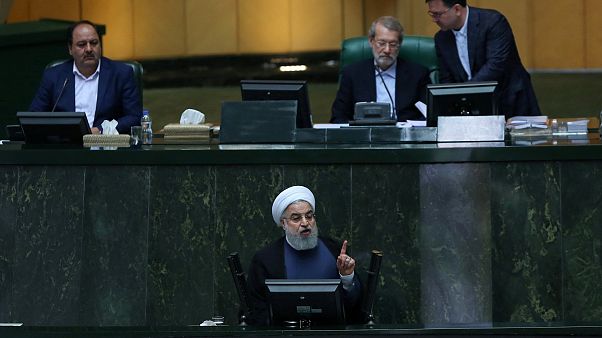 Präsident Ruhani unter Druck durch Hardliner Präsident Ruhani unter Druck durch Hardliner