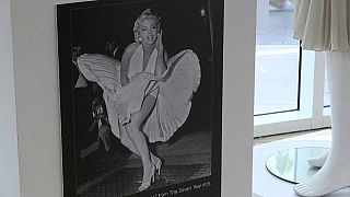 Marilyn Monroe 'regressa' com exposição de vestidos e objetos pessoais