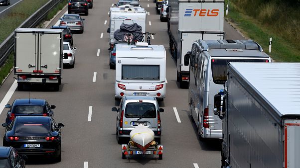 Luftverschmutzung: Politik zu eng mit Autoindustrie verbandelt? Luftverschmutzung: Politik zu eng mit Autoindustrie verbandelt?