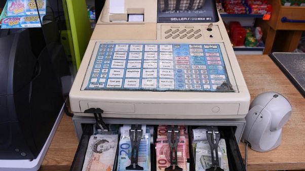 مقایسه دستمزد کارگر روزمزد ایرانی و اروپایی مقایسه دستمزد کارگر روزمزد ایرانی و اروپایی