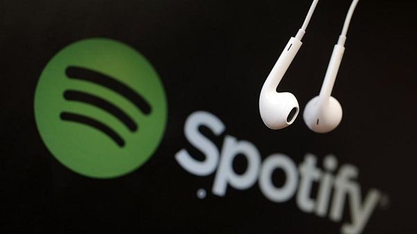Тату на ягодице с песнями со Spotify Тату на ягодице с песнями со Spotify