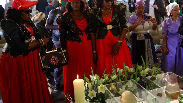 Cérémonie Berlin : génocide de deux tribus en Namibie. Cérémonie Berlin : génocide de deux tribus en Namibie.