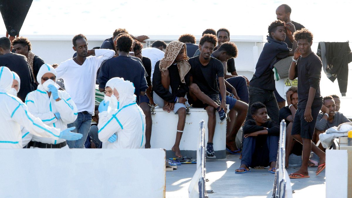 مهاجران غیرقانونی در سواحل ایتالیا