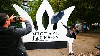 سالگرد تولد شصت سالگی مایکل جکسون در غیبت خواننده سرشناس موسیقی پاپ 