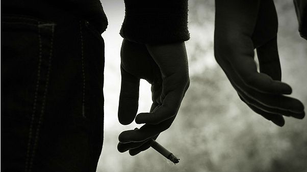 Bere e fumare danneggia le arterie già a 17 anni Bere e fumare danneggia le arterie già a 17 anni