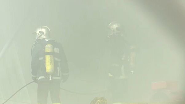 «Καπνίζει» ακόμα το Ελ. Βενιζέλος «Καπνίζει» ακόμα το Ελ. Βενιζέλος