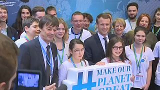 Ambiente: la politica di Macron non convince