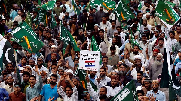10.000 protestieren gegen Wilders' Mohammed-Karikaturen-Pläne 10.000 protestieren gegen Wilders' Mohammed-Karikaturen-Pläne