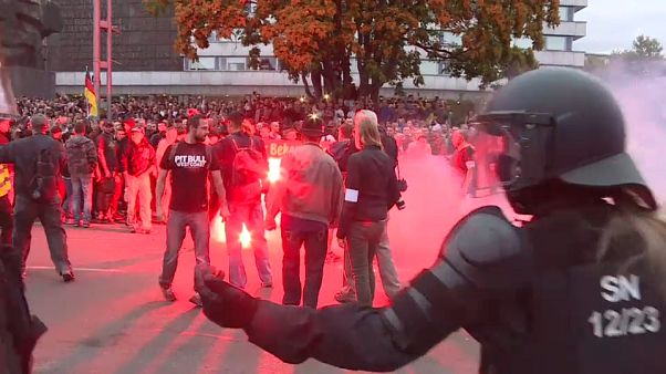 Fremdenhass: Von Hoyerswerda bis Chemnitz Fremdenhass: Von Hoyerswerda bis Chemnitz