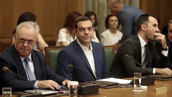 Α. Τσίπρας: Προτεραιότητα η ρύθμιση της αγοράς εργασίας Α. Τσίπρας: Προτεραιότητα η ρύθμιση της αγοράς εργασίας