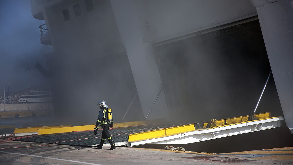 Έσβησε η φωτιά στο Ελευθέριος Βενιζέλος