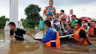 Çin'de aşırı yağışa önlem için 127 bin kişiye tahliye