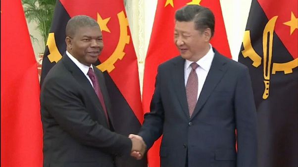 Lourenço e Nyusi em Pequim para cimeira China-África Lourenço e Nyusi em Pequim para cimeira China-África