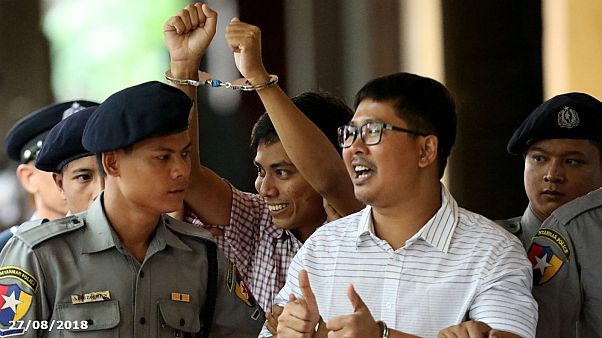 Sept ans de prison pour les deux journalistes birmans Sept ans de prison pour les deux journalistes birmans