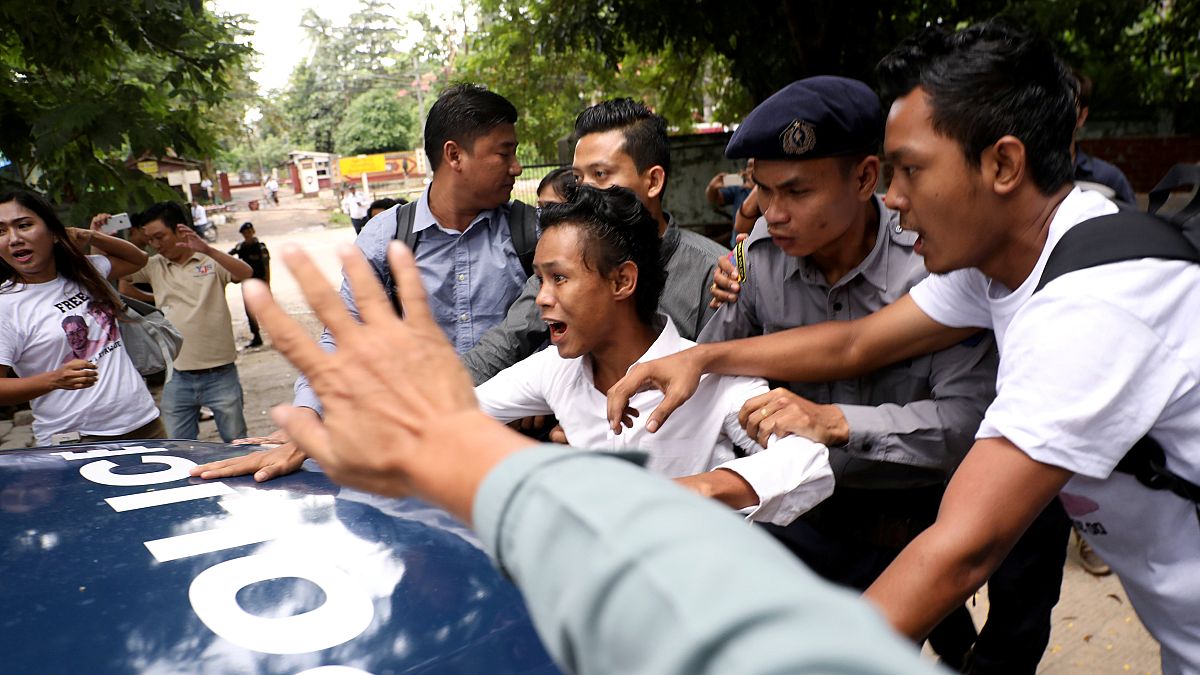 Мьянма: приговор журналистам Reuters