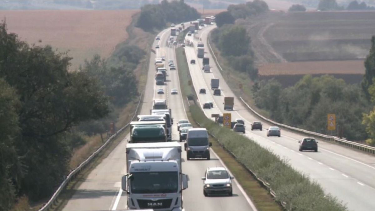 A magyar közúthálózat csak 10-15 százaléka van jó vagy megfelelő állapotban