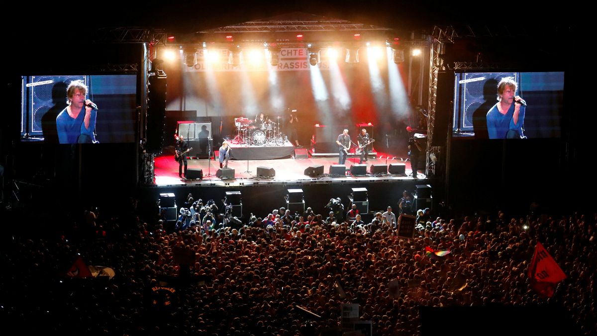 Die Toten Hosen ao vivo em Chemnitz num concerto antiviolência