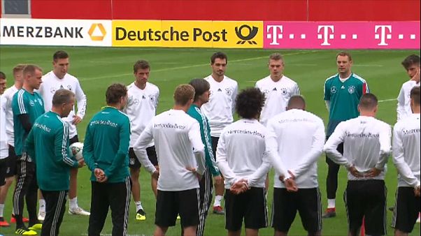 DFB-Auftakt nach dem WM-Desaster DFB-Auftakt nach dem WM-Desaster