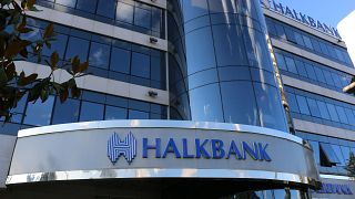 Halkbank: Hatalı kurda sorun içeride mi dışarıda mı?