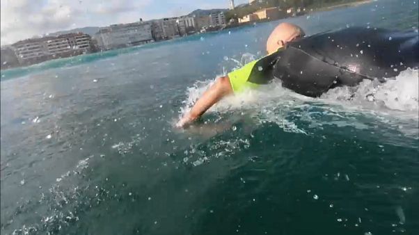 "Gallo", il professore surfista non vedente che insegna sulle onde "Gallo", il professore surfista non vedente che insegna sulle onde