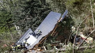 Japonya'yı Jebi fırtınasının ardından bu kez deprem vurdu