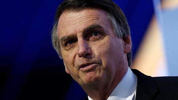 Sem Lula, Bolsonaro à frente na primeira volta Sem Lula, Bolsonaro à frente na primeira volta