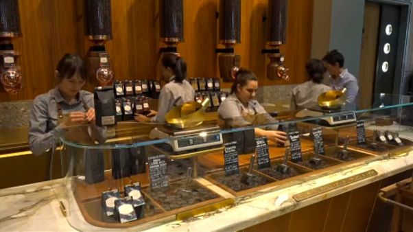 Giant Starbucks cafe in Milan, Italy Giant Starbucks cafe in Milan, Italy