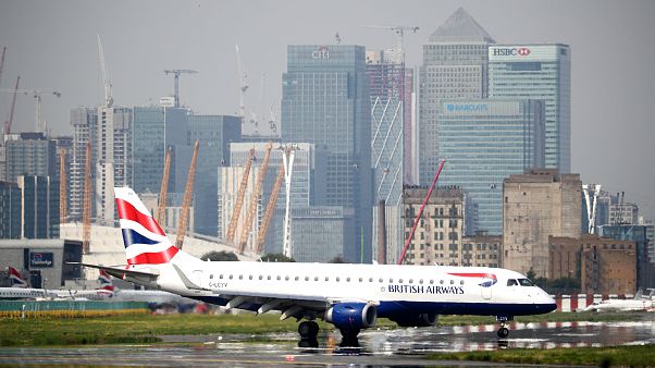 British Airways investiga un robo masivo de datos de tarjetas de pago de sus clientes British Airways investiga un robo masivo de datos de tarjetas de pago de sus clientes