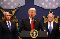 Donald Trump, Mike Pence et James Mattis le 27 janvier 2017