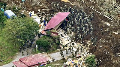 Búsqueda de supervivientes tras el terromoto en Japón
