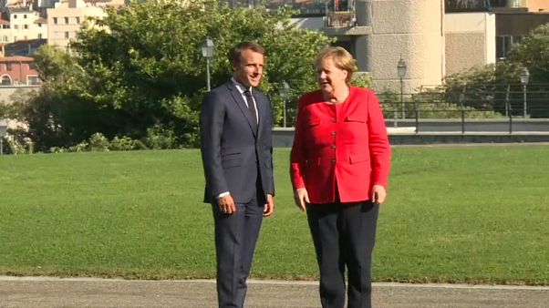 Per Macron e Merkel è già campagna elettorale che inizia da Marsiglia Per Macron e Merkel è già campagna elettorale che inizia da Marsiglia
