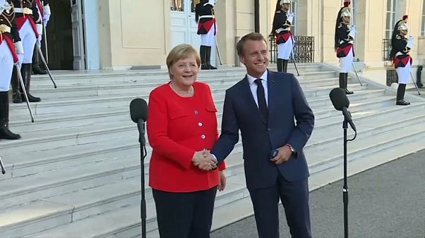 Merkel trifft Macron in Marseille Merkel trifft Macron in Marseille