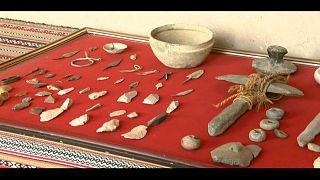 شاهد: متحف نزوى في سلطنة عمان يحوي مقتنيات عمرها 7000 عام