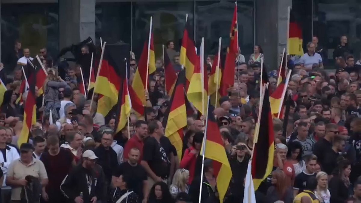 Sul "ring" di Chemnitz non cessano le proteste neonazi