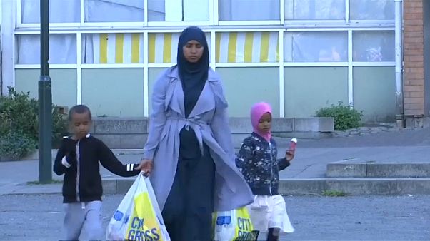 مهاجرو السويد يخشون صعود اليمين المتطرف في الانتخابات البرلمانية مهاجرو السويد يخشون صعود اليمين المتطرف في الانتخابات البرلمانية