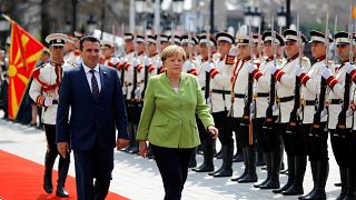 Angela Merkel a Skopje con il premier macedone Zoran Zaev