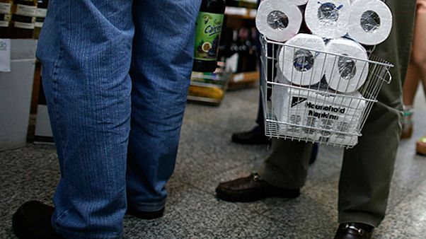 Türkiye'de kağıt sektörü krizde, tuvalet kağıdı fiyatları 60 TL'yi buldu Türkiye'de kağıt sektörü krizde, tuvalet kağıdı fiyatları 60 TL'yi buldu