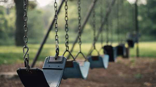 Mégsem késelés, hanem szívroham okozta a bevándorlókkal dulakodó férfi halálát Mégsem késelés, hanem szívroham okozta a bevándorlókkal dulakodó férfi halálát