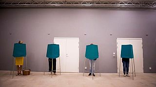 İsveç'te seçim sonuçlarında merkez sol blok önde