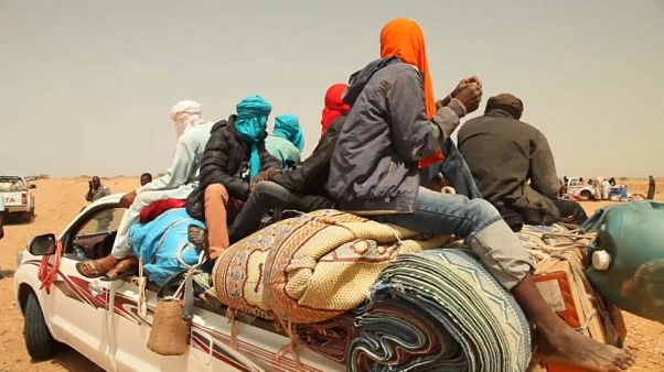 Convoyes cargados de migrantes atraviesan Níger hasta Libia Convoyes cargados de migrantes atraviesan Níger hasta Libia