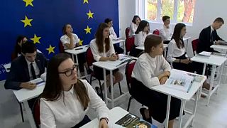 Grúziában nyílt meg az első EU-s iskola